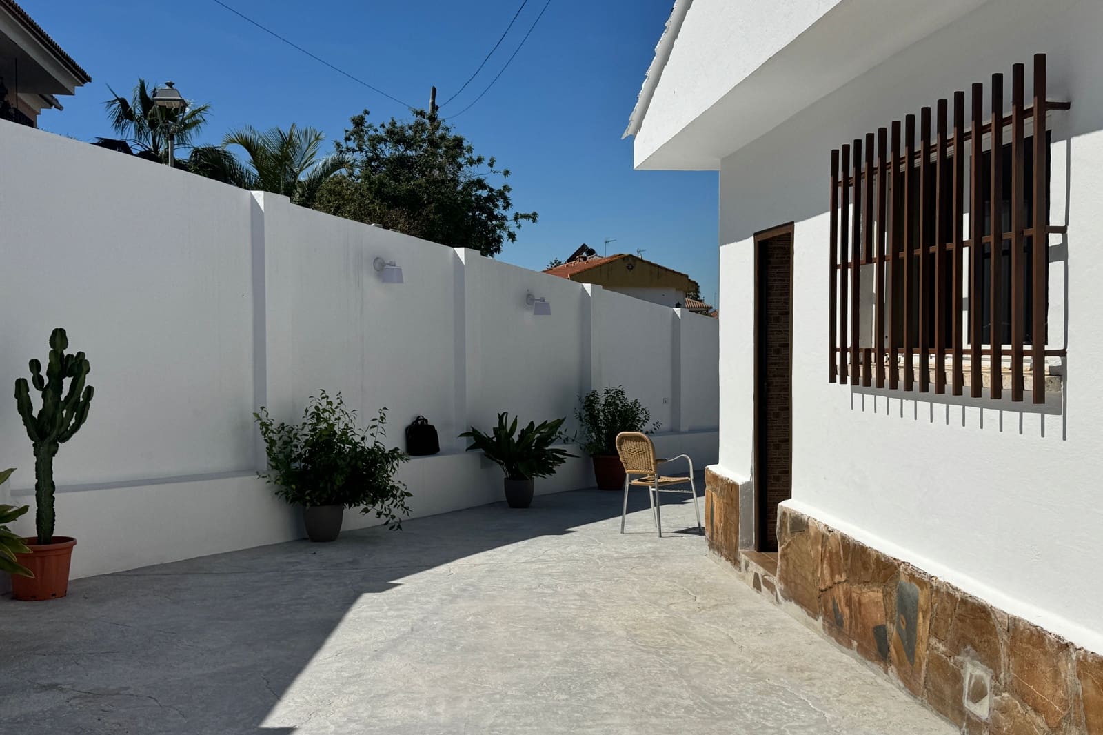 3 bedroom Townhouse for sale in Alhaurin de la Torre with pool - € 890,000 (Ref: 9713865)