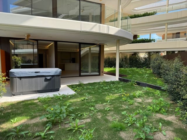 2 makuuhuone Huoneisto myytävänä paikassa Torreblanca, Fuengirola mukana uima-altaan - 599 000 € (Ref: 9714311)