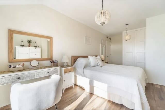 3 makuuhuone Huoneisto myytävänä paikassa Benalmádena mukana uima-altaan - 774 000 € (Ref: 9715455)