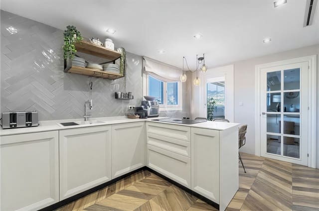 3 makuuhuone Huoneisto myytävänä paikassa Benalmádena mukana uima-altaan - 774 000 € (Ref: 9715455)