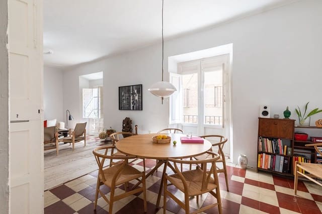 8 sypialnia Dom na sprzedaż w La Goleta, Miasto Málaga - 1 749 000 € (Ref: 9715607)