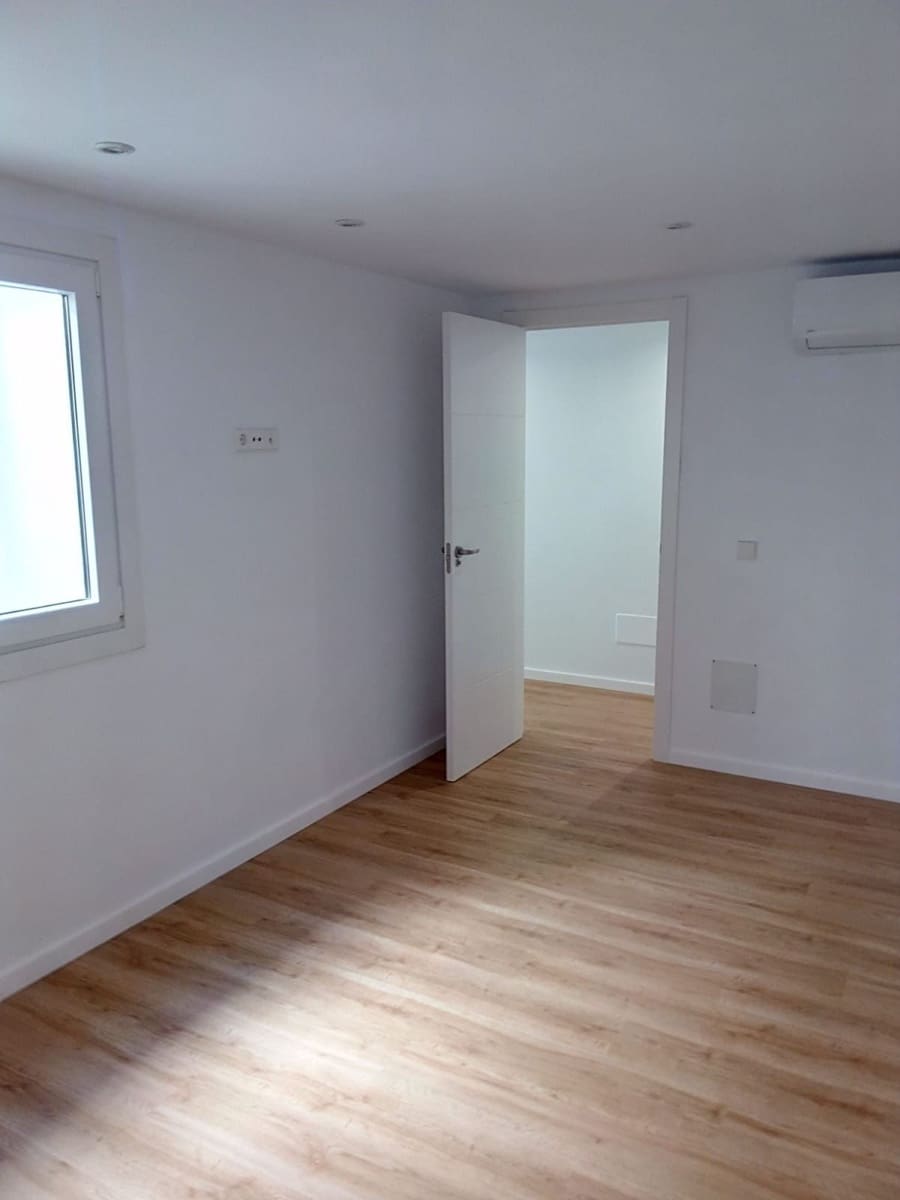 3 bedroom Apartment for rent in Palma de Mallorca - € 3,000 (Ref: 9716665)