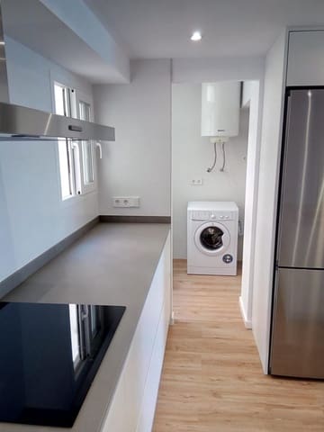 3 bedroom Apartment for rent in L'Arenal, Palma de Mallorca - € 3,000 (Ref: 9716665)