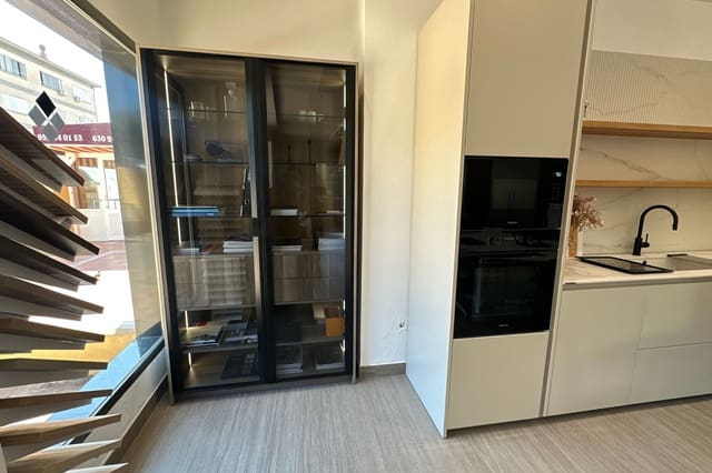 Kaupallinen myytävänä paikassa Arroyo de la Miel, Benalmádena - 320 000 € (Ref: 9719201)