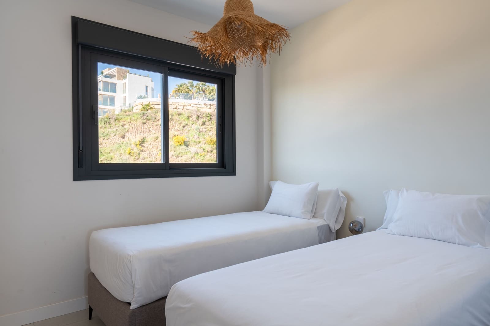 2 bedroom Apartment for sale in Mijas Costa with pool - € 520,000 (Ref: 9719777)