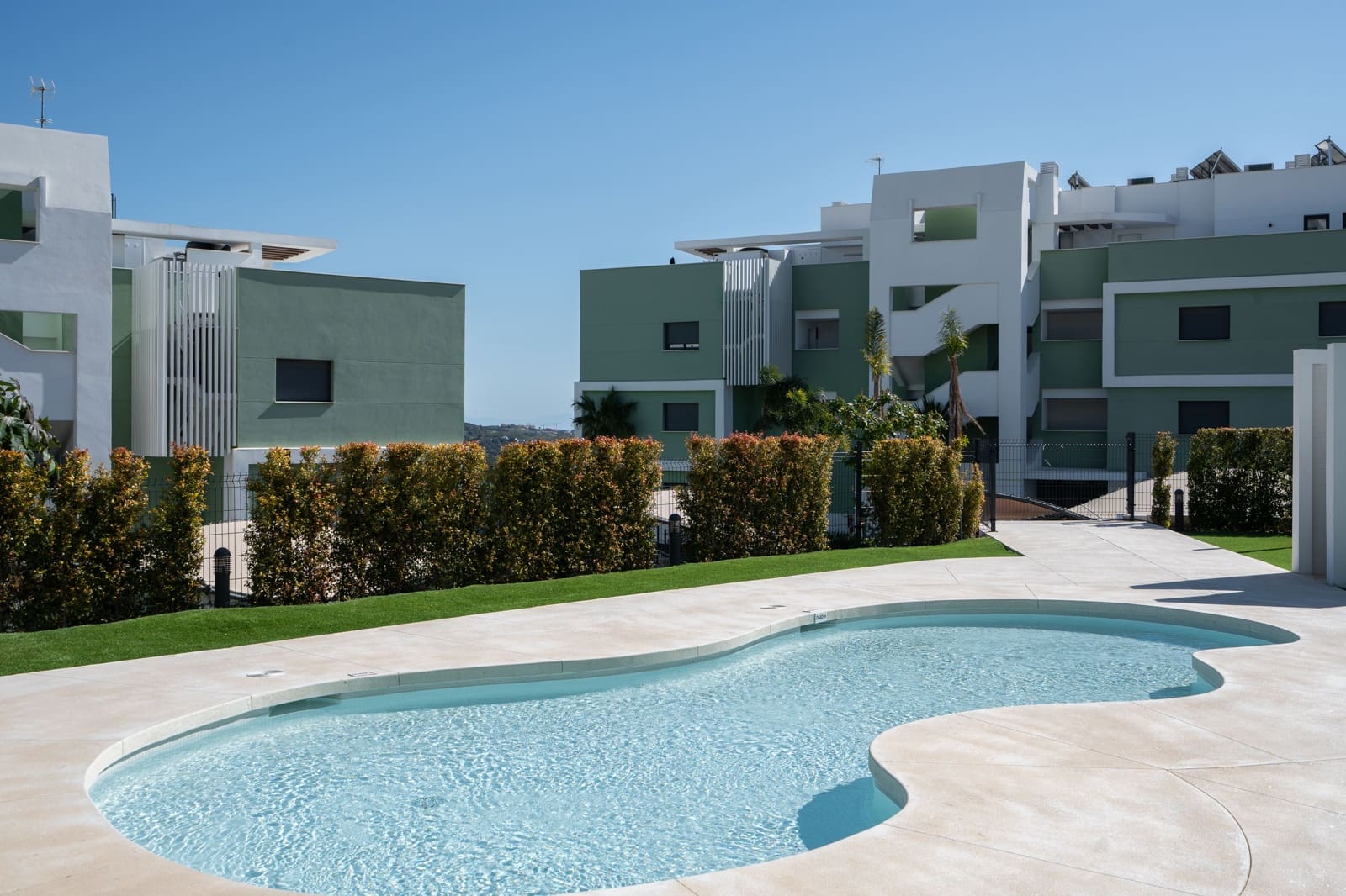 2 bedroom Apartment for sale in Mijas Costa with pool - € 520,000 (Ref: 9719777)