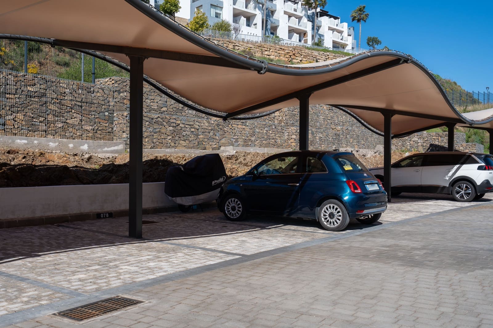 2 bedroom Apartment for sale in Mijas Costa with pool - € 520,000 (Ref: 9719777)