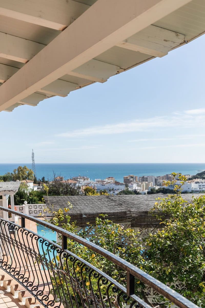 4 quarto Moradia para venda em Fuengirola com piscina - 1 295 000 € (Ref: 9720310)