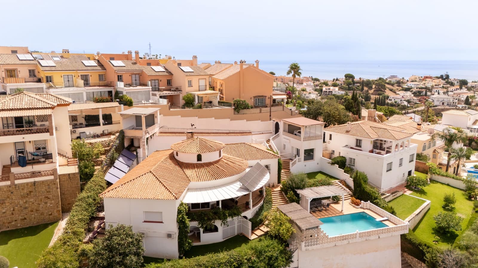 4 soverom Villa til salgs i Fuengirola med svømmebasseng garasje - € 1 195 000 (Ref: 9720310)