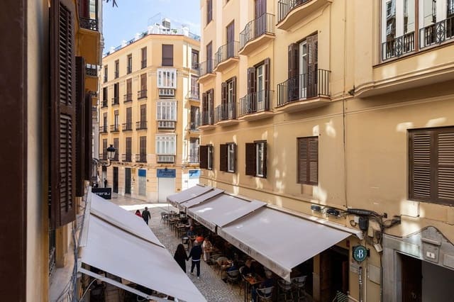 Apartamento de 3 habitaciones en Centro Historico, Málaga ciudad en venta - 1.695.000 € (Ref: 9720829)