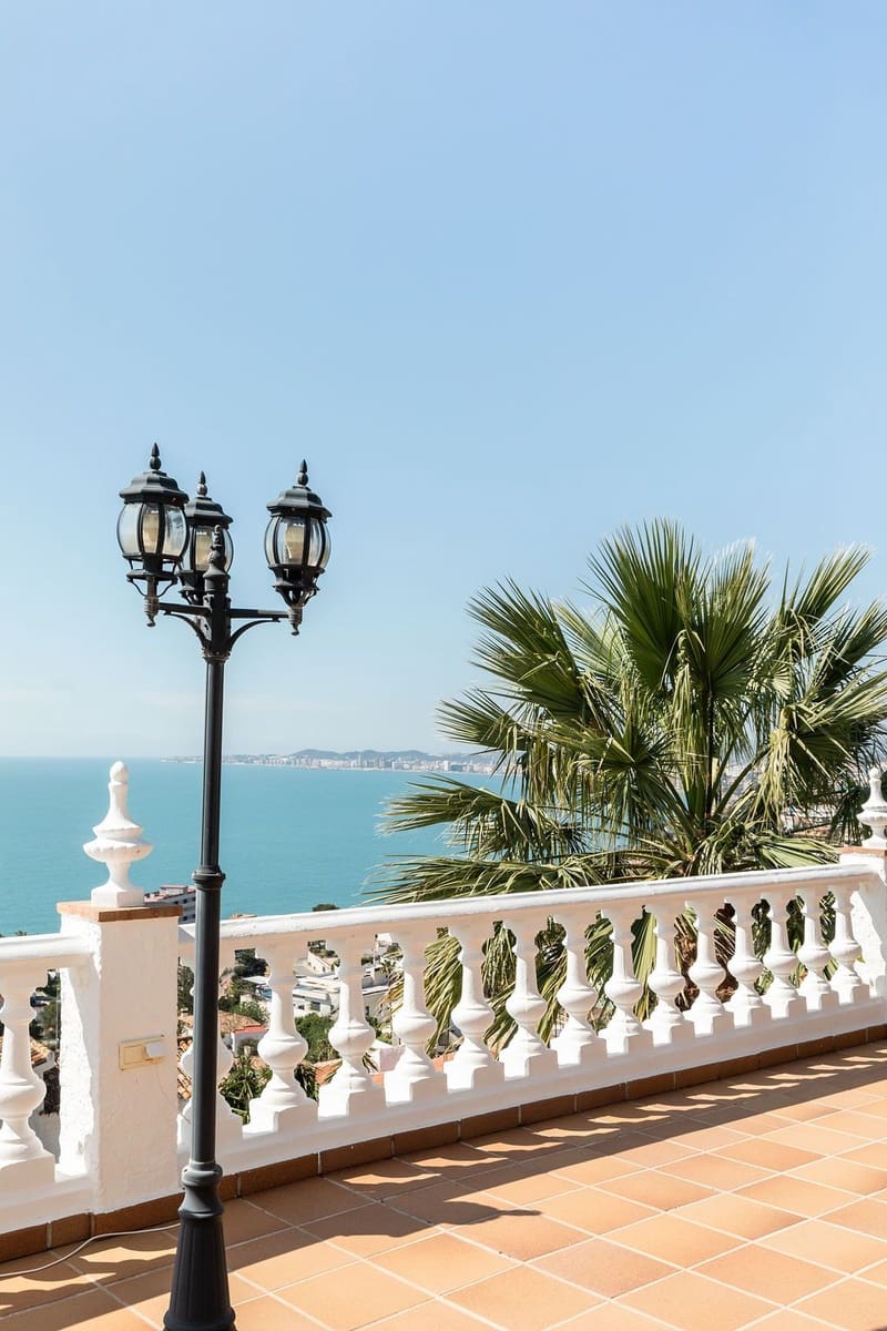 5 bedroom Villa for sale in Benalmadena with pool - € 2,900,000 (Ref: 9722199)