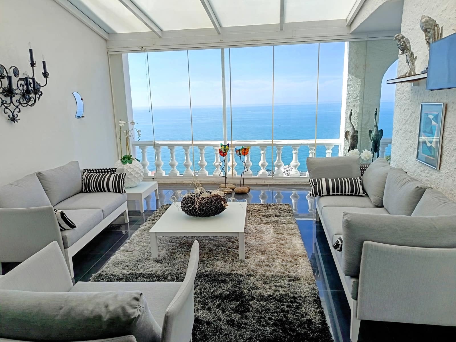 5 bedroom Villa for sale in Benalmadena with pool - € 2,900,000 (Ref: 9722199)