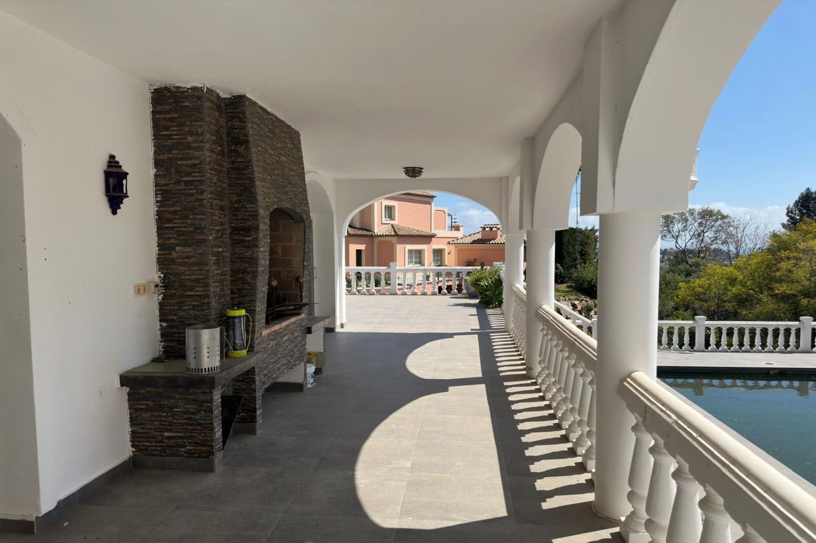 Casa de 4 habitaciones en Benahavís en venta - 1.700.000 € (Ref: 9723828)