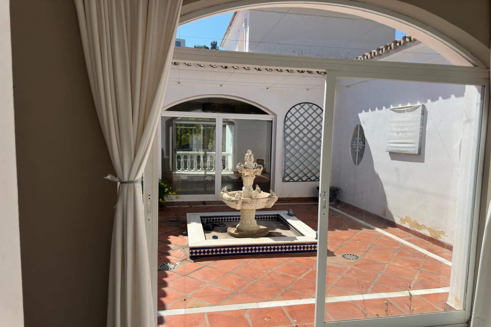 Casa de 4 habitaciones en Benahavís en venta - 1.700.000 € (Ref: 9723828)