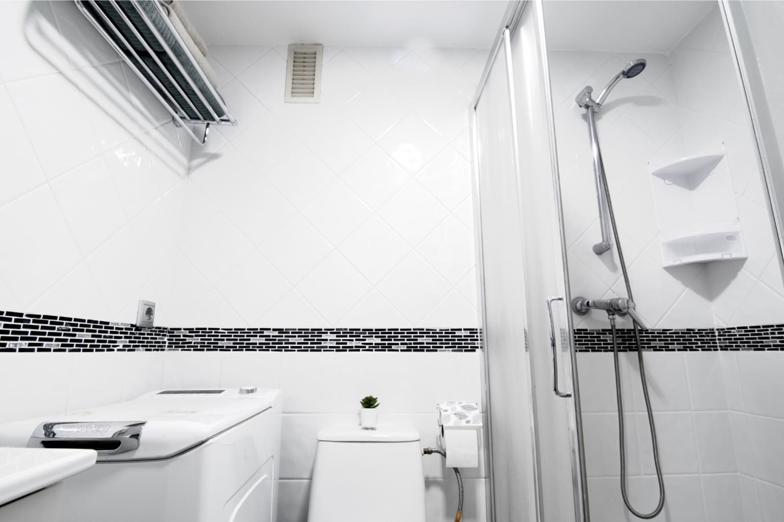 Appartement te koop in Benalmadena met zwembad - € 235.000 (Ref: 9724990)