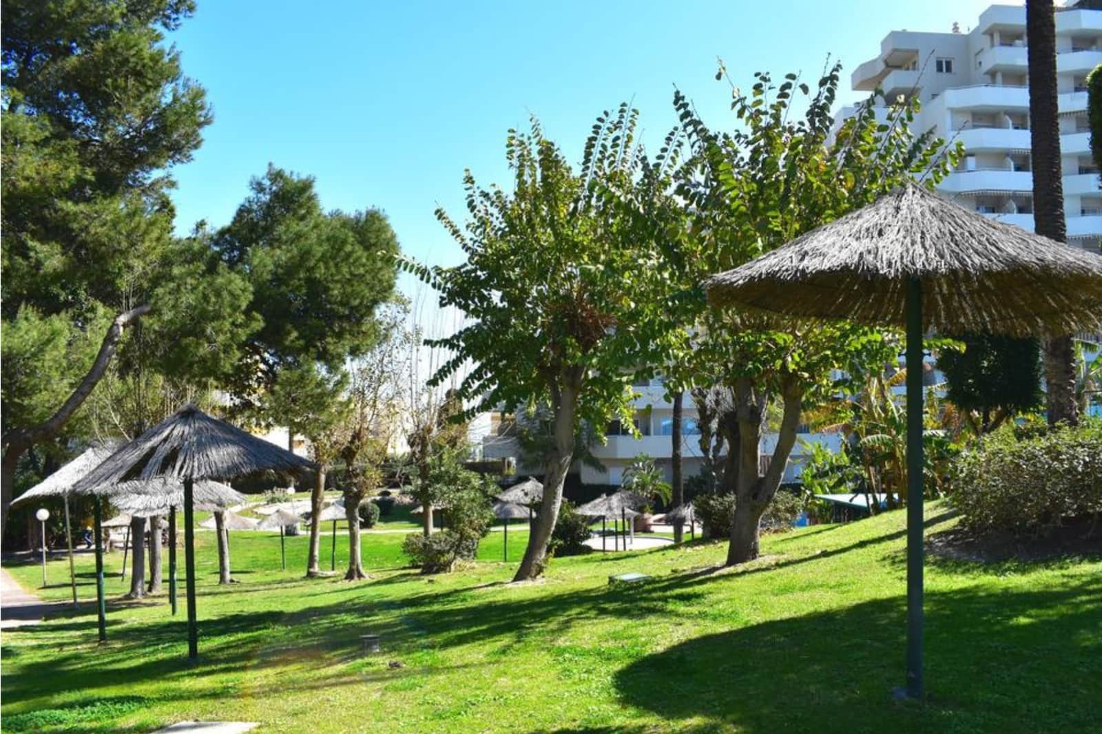 Appartement te koop in Benalmadena met zwembad - € 235.000 (Ref: 9724990)