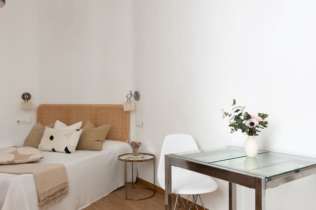 Studio à vendre à Centro Historico, Malaga ville - 210 000 € (Ref: 9725122)