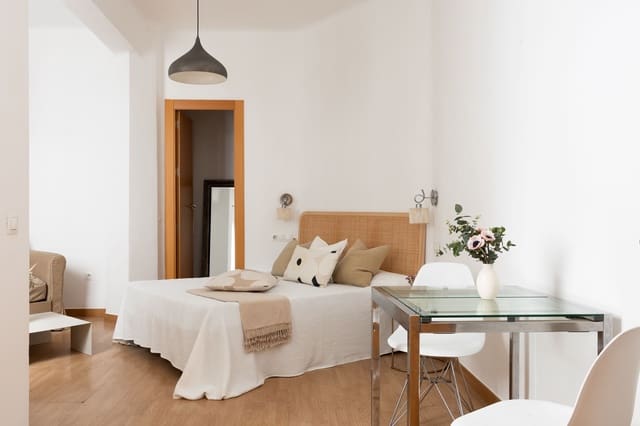 Studio à vendre à Centro Historico, Malaga ville - 210 000 € (Ref: 9725122)