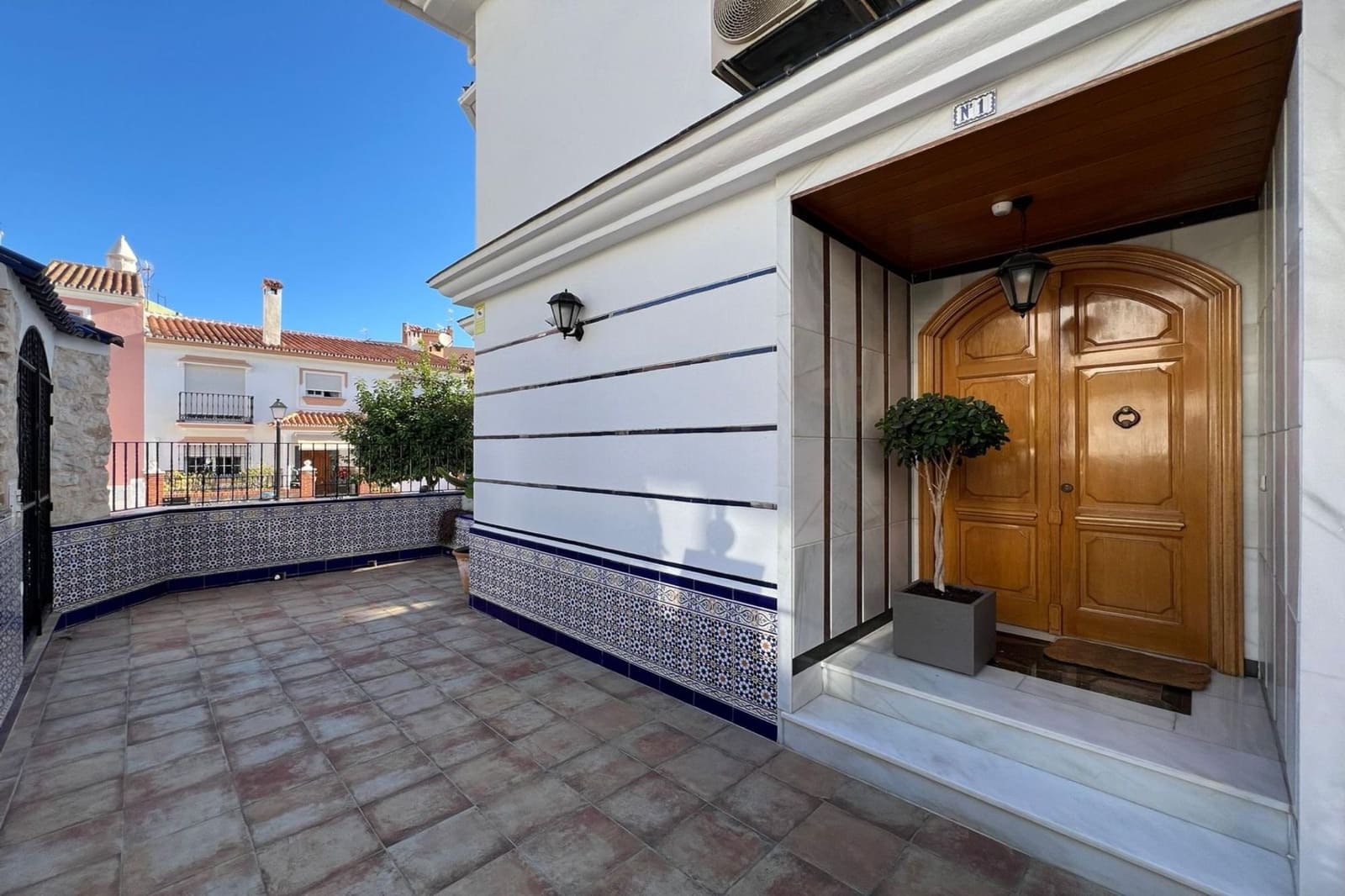 5 slaapkamer Huis te koop in Fuengirola - € 895.000 (Ref: 9726245)