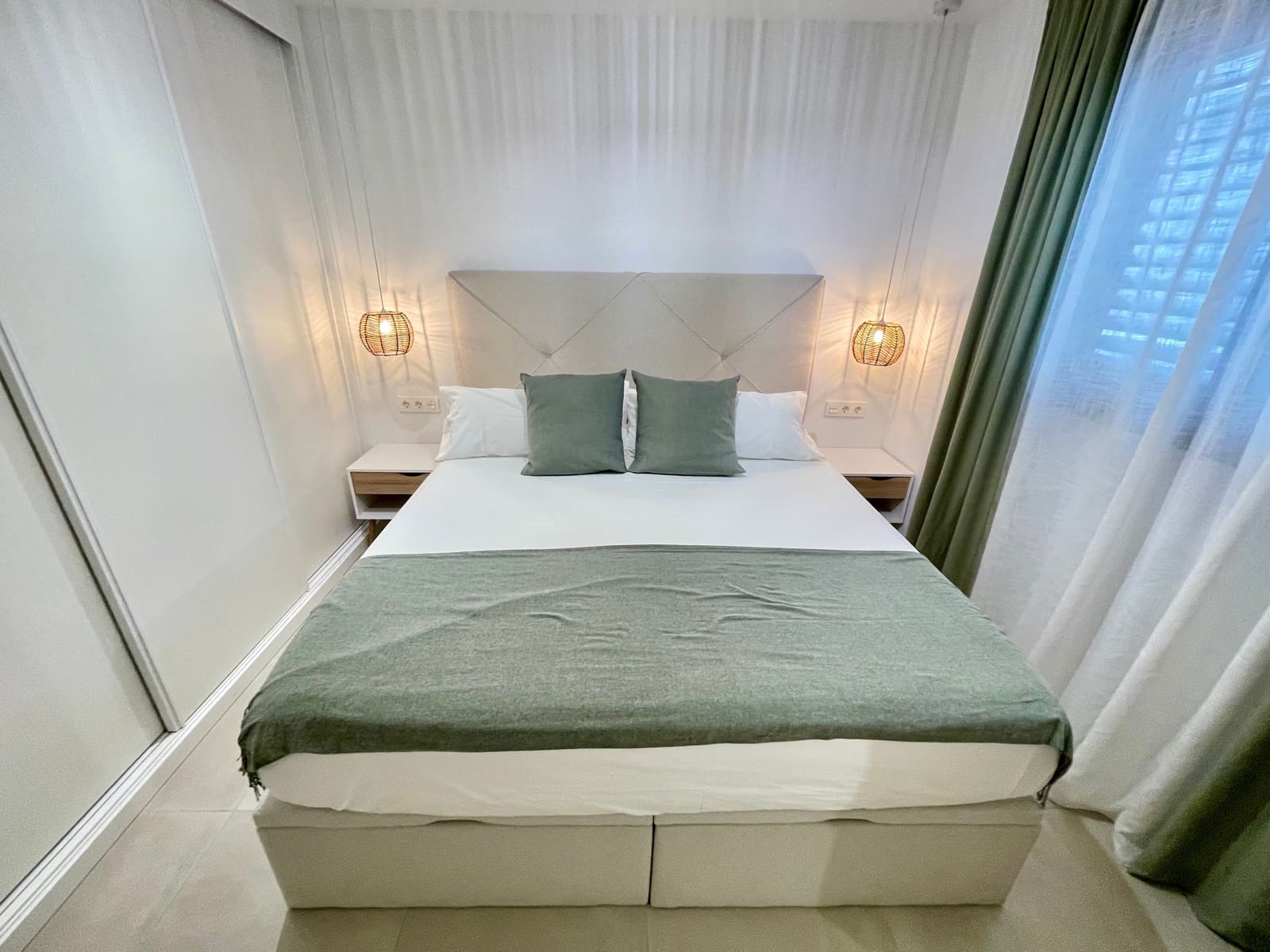 2 sypialnia Penthouse na sprzedaż w Fuengirola z basenem - 475 000 € (Ref: 9727073)