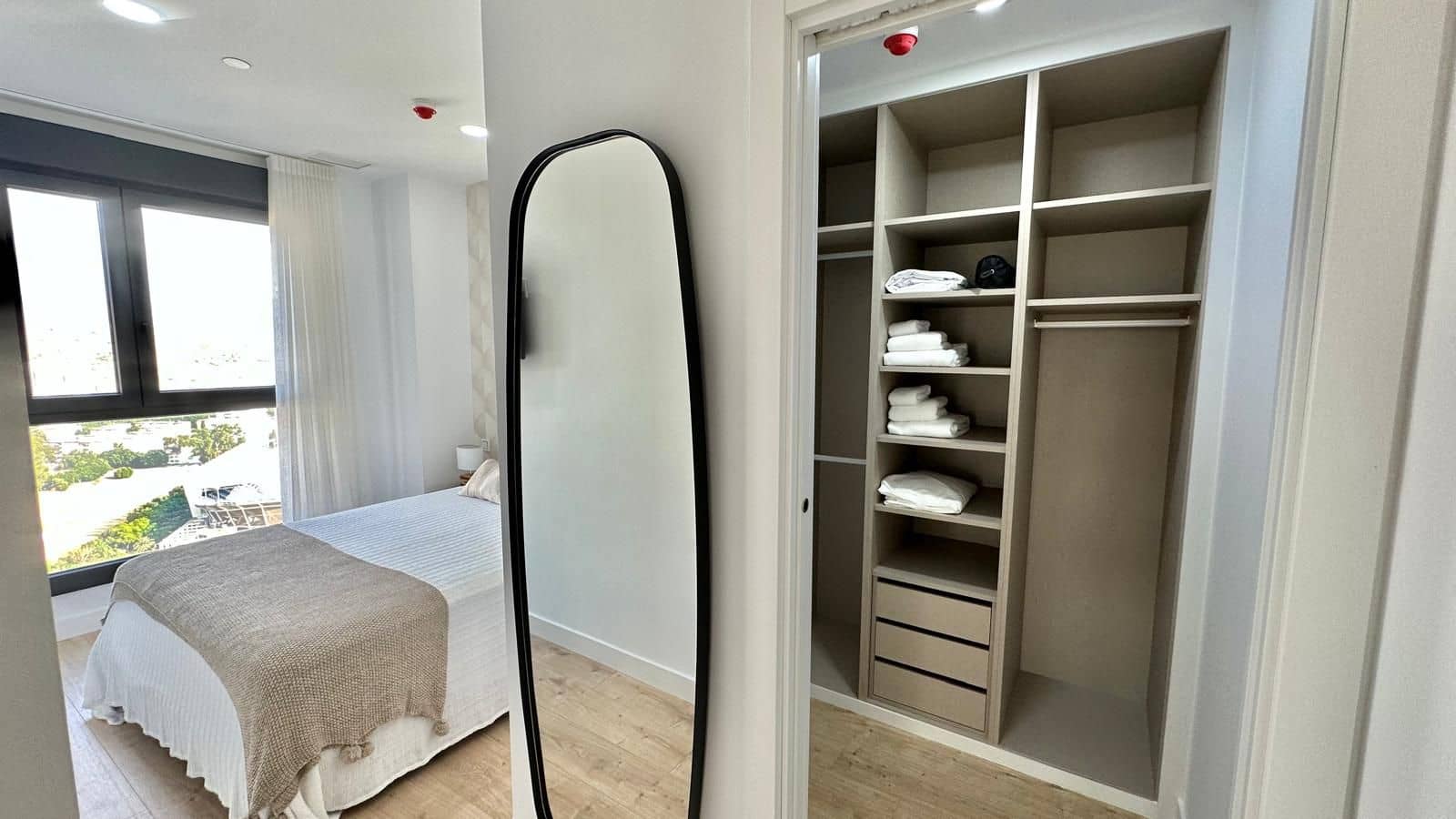 4 makuuhuone Huoneisto myytävänä paikassa Malaga kaupunki mukana uima-altaan - 1 250 000 € (Ref: 9727679)