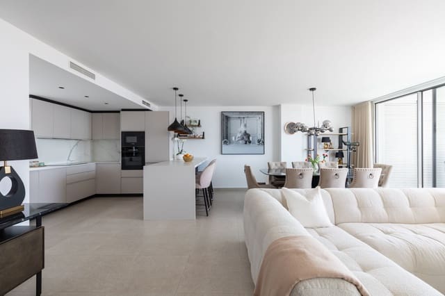 3 Zimmer Apartment zu verkaufen in Zona Centro Comercial Torrequebrada, Benalmádena mit Pool - 1.150.000 € (Ref: 9730908)