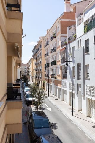 Apartamento de 2 habitaciones en Zona Puerto Deportivo, Fuengirola en venta - 399.900 € (Ref: 9731566)