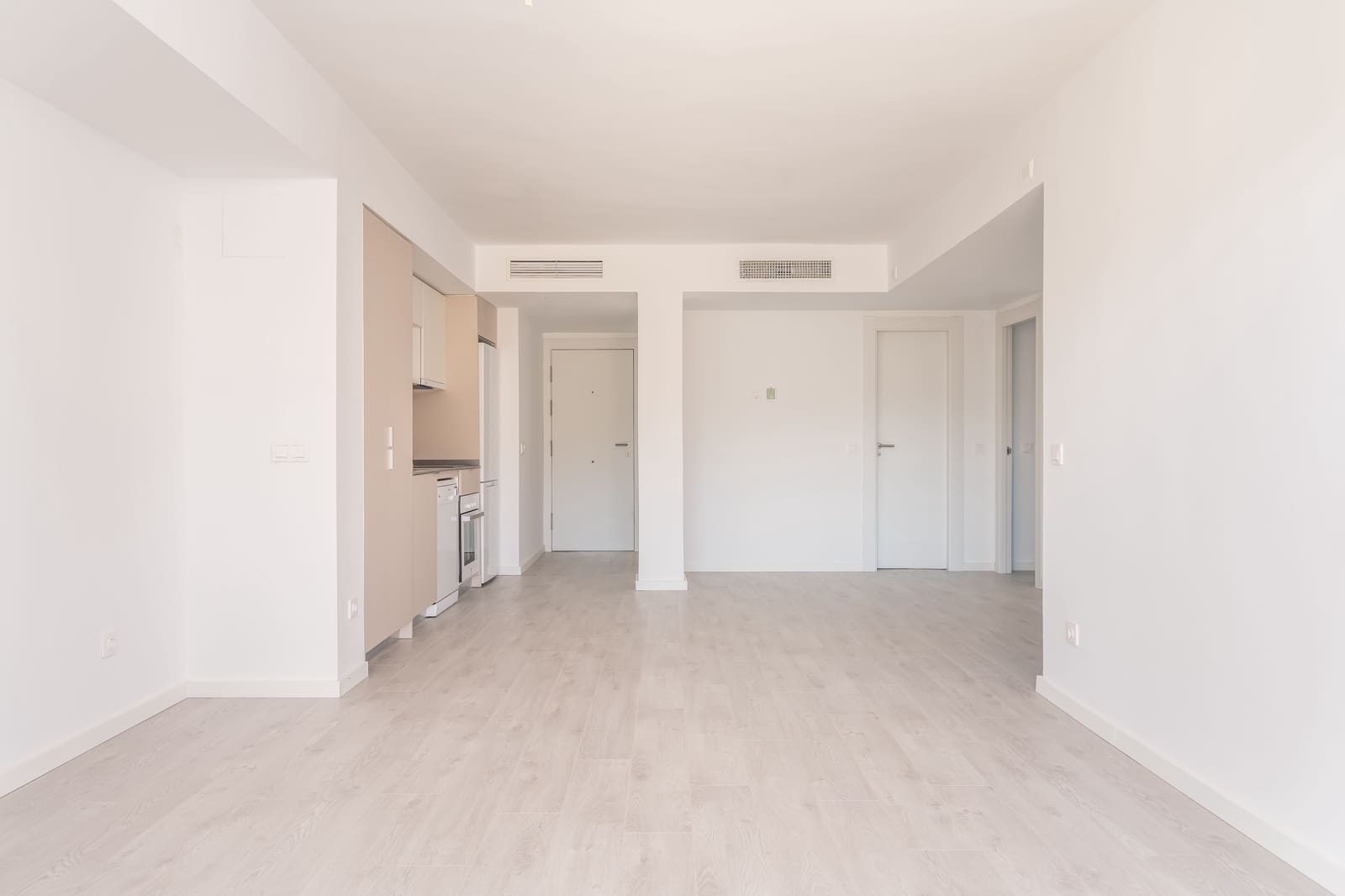 3 bedroom Apartment for sale in Fuengirola with pool - € 450,000 (Ref: 9733600)