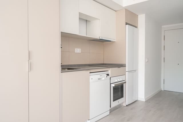 3 Zimmer Apartment zu verkaufen in Torreblanca, Fuengirola mit Pool - 450.000 € (Ref: 9733600)