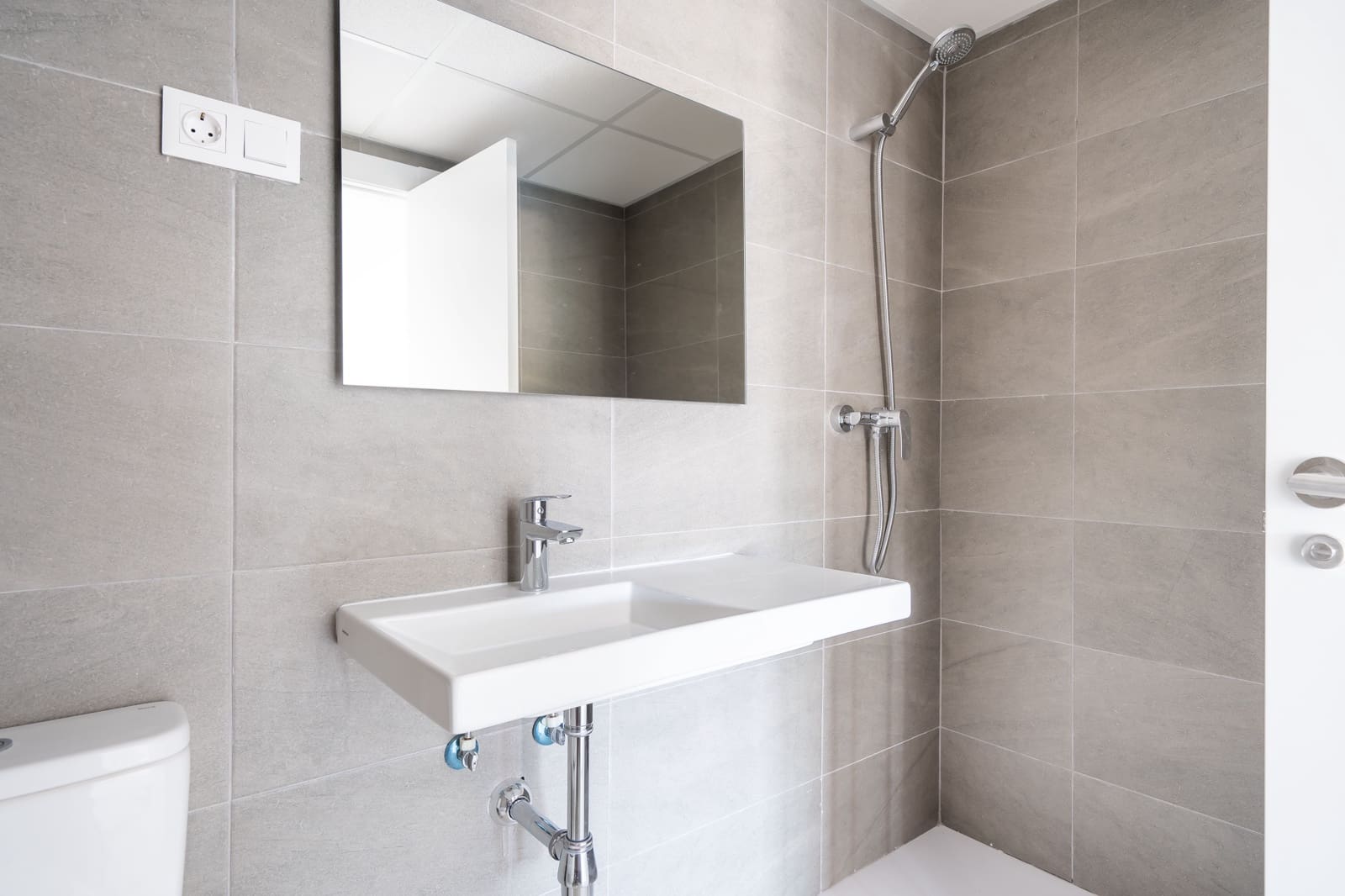 3 bedroom Apartment for sale in Fuengirola with pool - € 450,000 (Ref: 9733600)