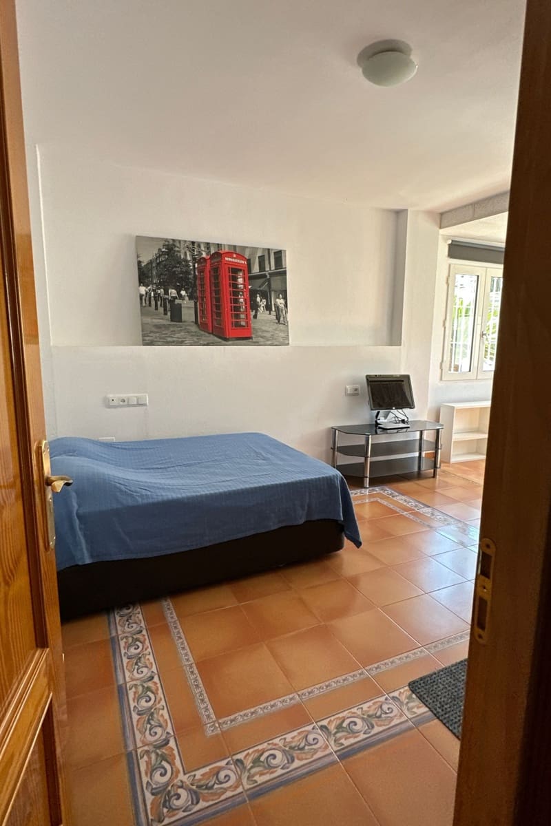 Chalet de 6 habitaciones en Alhaurín de la Torre en venta - 895.000 € (Ref: 9733765)