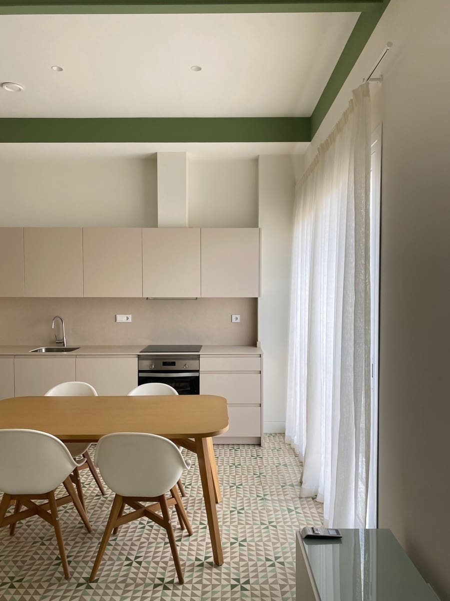 2 bedroom Apartment for rent in Palma de Mallorca - € 2,500 (Ref: 9734012)