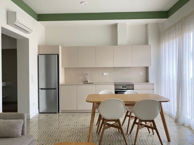 2 bedroom Apartment for rent in Pere Garau, Palma de Mallorca - € 2,500 (Ref: 9734012)