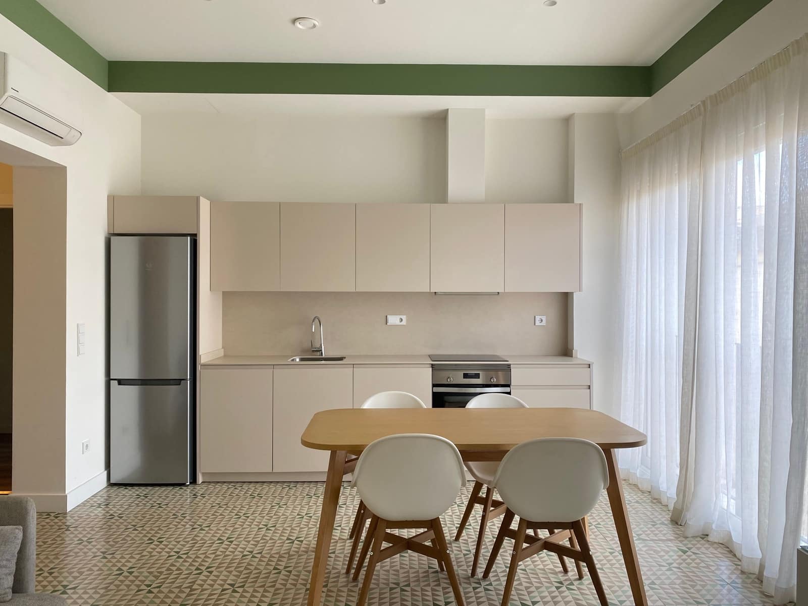 2 bedroom Apartment for rent in Palma de Mallorca - € 2,500 (Ref: 9734012)