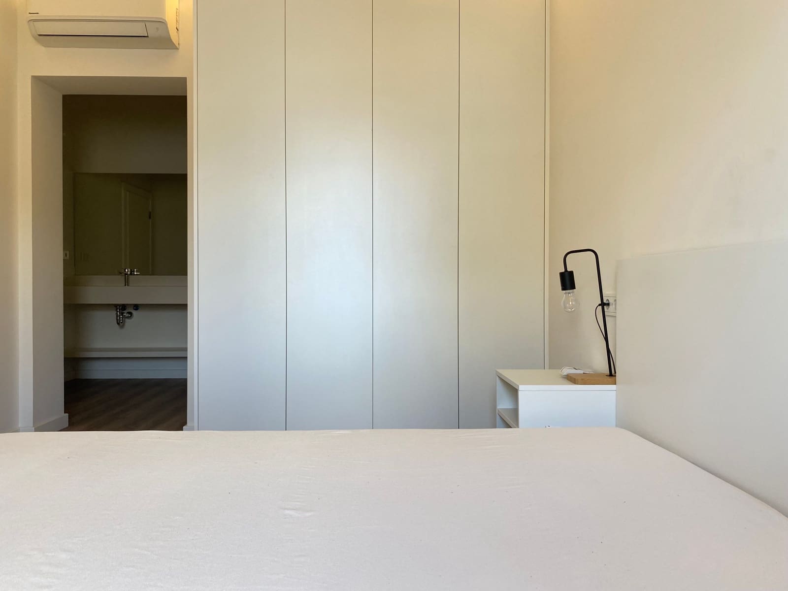 2 bedroom Apartment for rent in Palma de Mallorca - € 2,500 (Ref: 9734012)