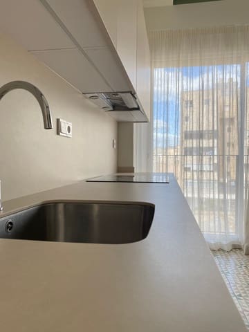 2 bedroom Apartment for rent in Pere Garau, Palma de Mallorca - € 2,500 (Ref: 9734013)