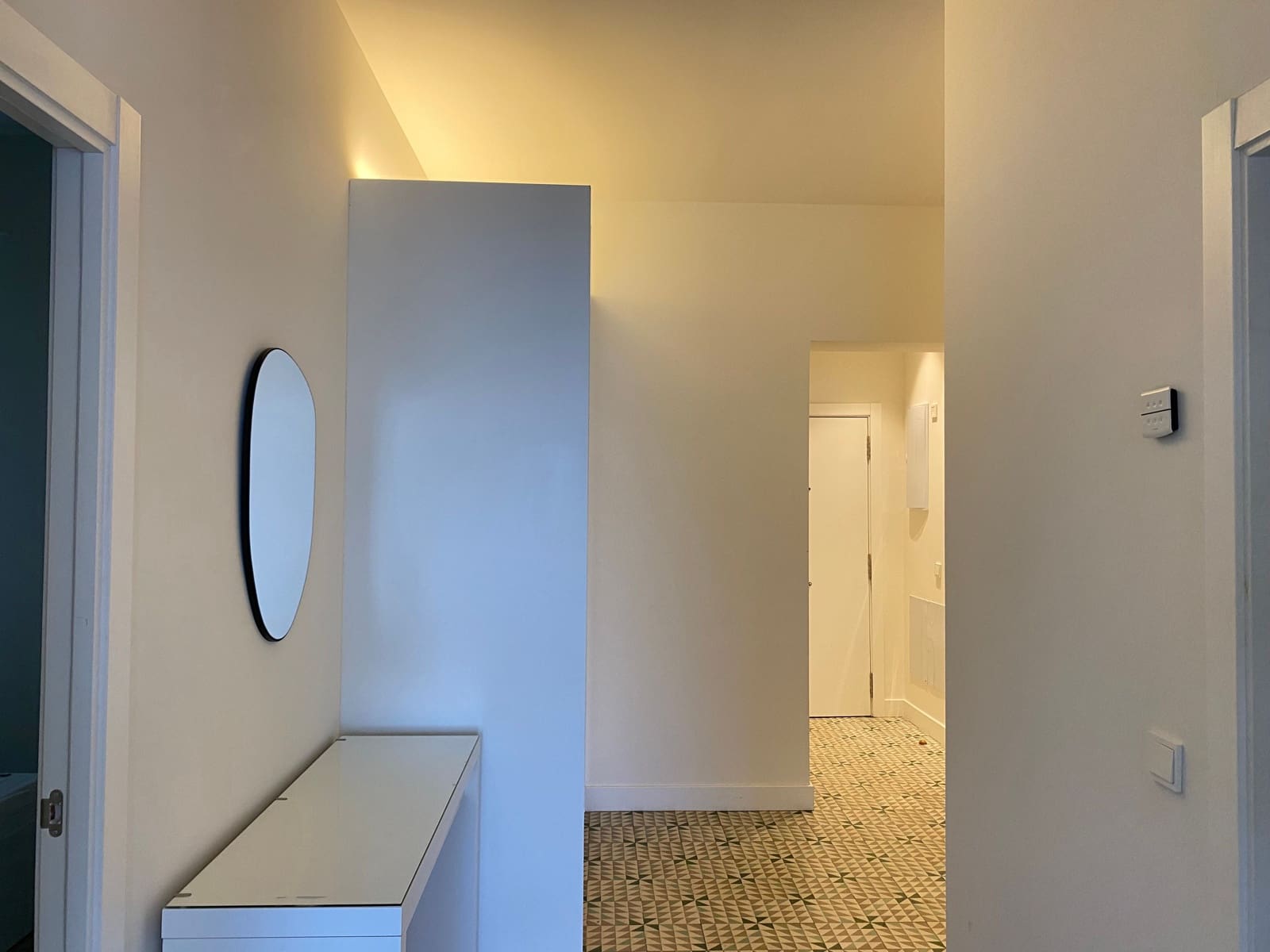 2 bedroom Apartment for rent in Palma de Mallorca - € 2,500 (Ref: 9734013)