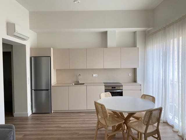 2 bedroom Apartment for rent in Pere Garau, Palma de Mallorca - € 2,500 (Ref: 9734013)