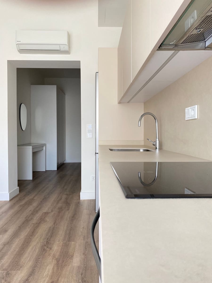 2 bedroom Apartment for rent in Palma de Mallorca - € 2,500 (Ref: 9734014)