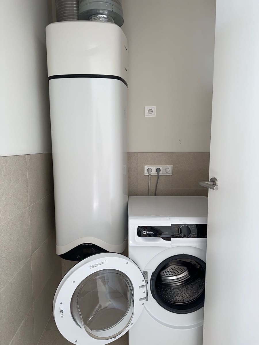 2 bedroom Apartment for rent in Palma de Mallorca - € 2,800 (Ref: 9736138)