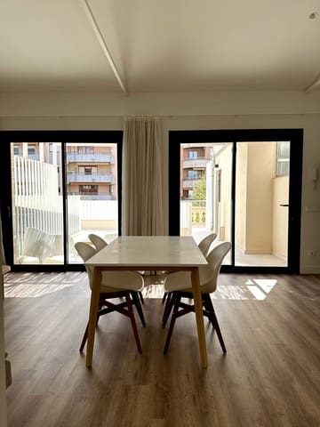 2 bedroom Apartment for rent in Marques de la Fonsanta, Palma de Mallorca - € 2,800 (Ref: 9736138)