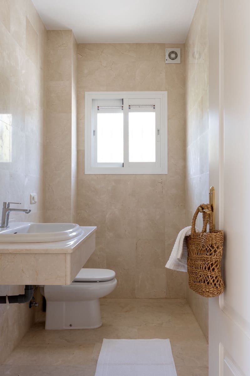 6 Zimmer Haus zu verkaufen in Vinuela mit Pool - 599.000 € (Ref: 9737913)