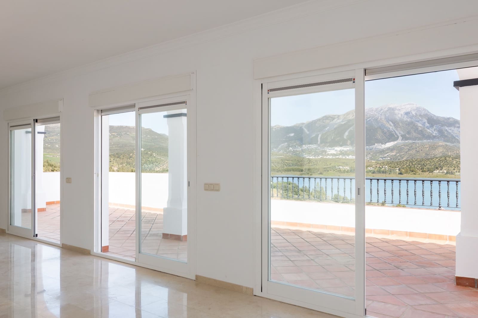 6 Zimmer Haus zu verkaufen in Vinuela mit Pool - 599.000 € (Ref: 9737913)