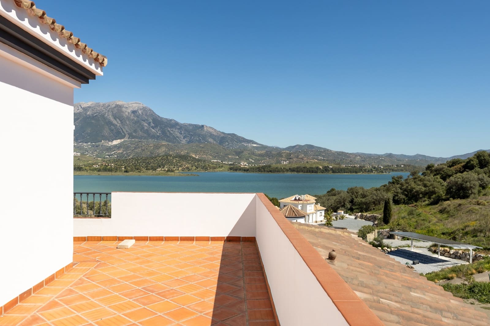 6 Zimmer Haus zu verkaufen in Vinuela mit Pool - 599.000 € (Ref: 9737913)