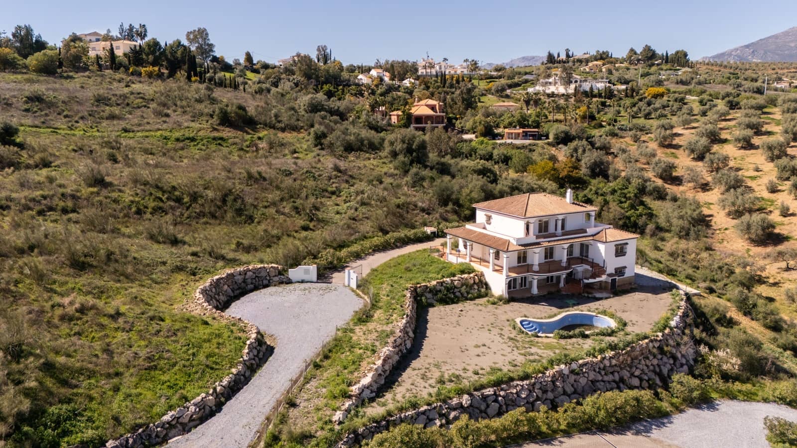 6 Zimmer Haus zu verkaufen in Vinuela mit Pool - 599.000 € (Ref: 9737913)