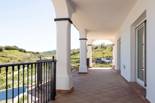 6 soveværelse Byhus til salg i Viñuela med swimmingpool - € 599.000 (Ref: 9737913)