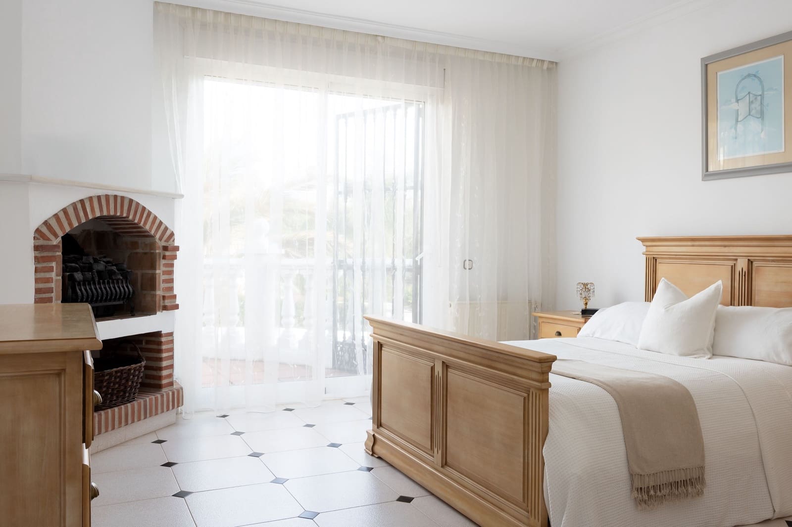 4 soveværelse Villa til salg i Marbella med swimmingpool - € 1.399.000 (Ref: 9745903)