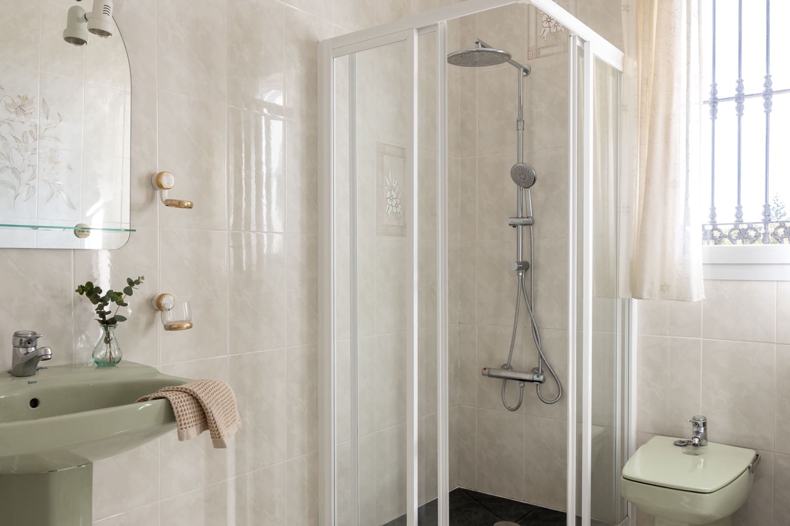 4 soveværelse Villa til salg i Marbella med swimmingpool - € 1.399.000 (Ref: 9745903)