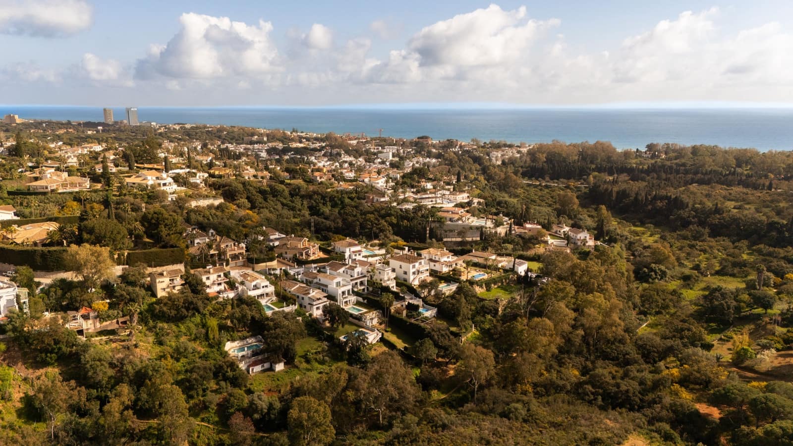 4 soveværelse Villa til salg i Marbella med swimmingpool - € 1.399.000 (Ref: 9745903)