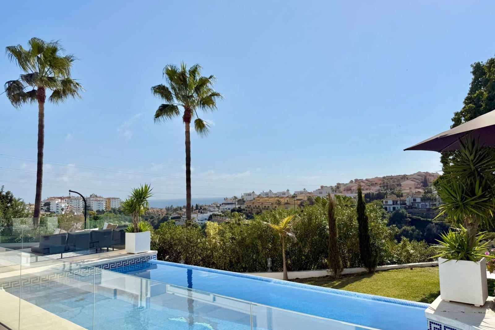 3 chambre Maison de Ville à vendre à Mijas Costa avec piscine - 1 320 000 € (Ref: 9746718)